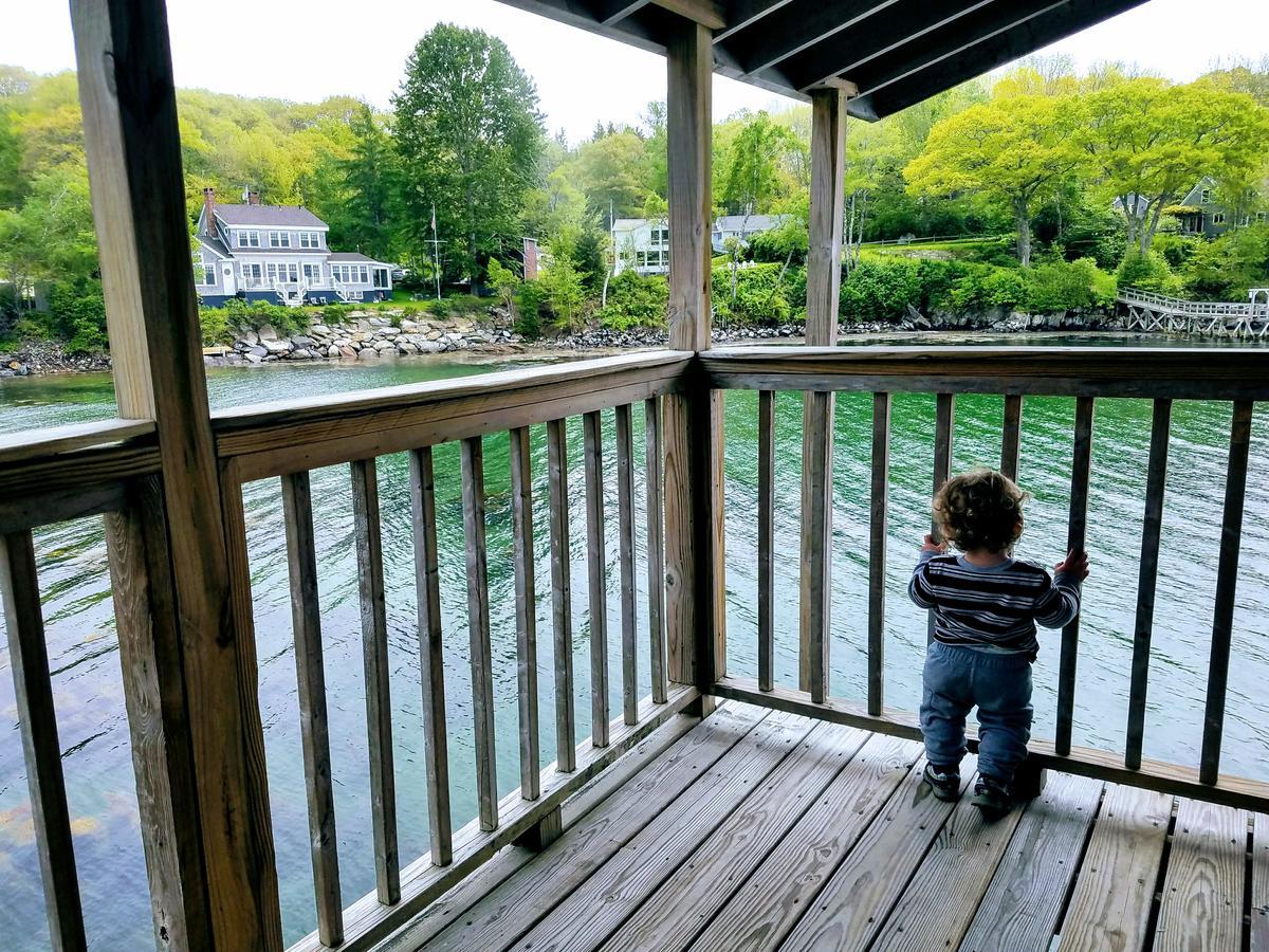 Smugglers Cove Inn Dayville Exterior foto