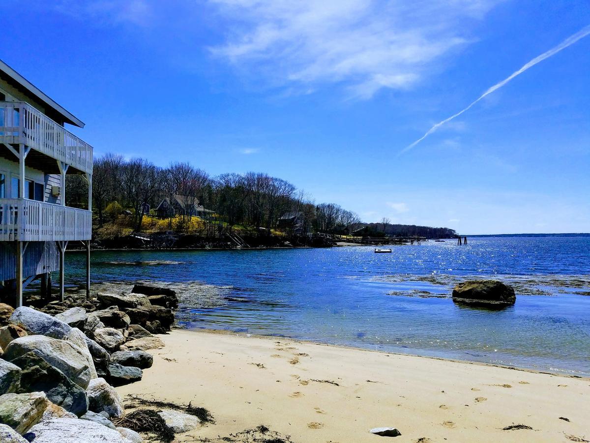 Smugglers Cove Inn Dayville Exterior foto